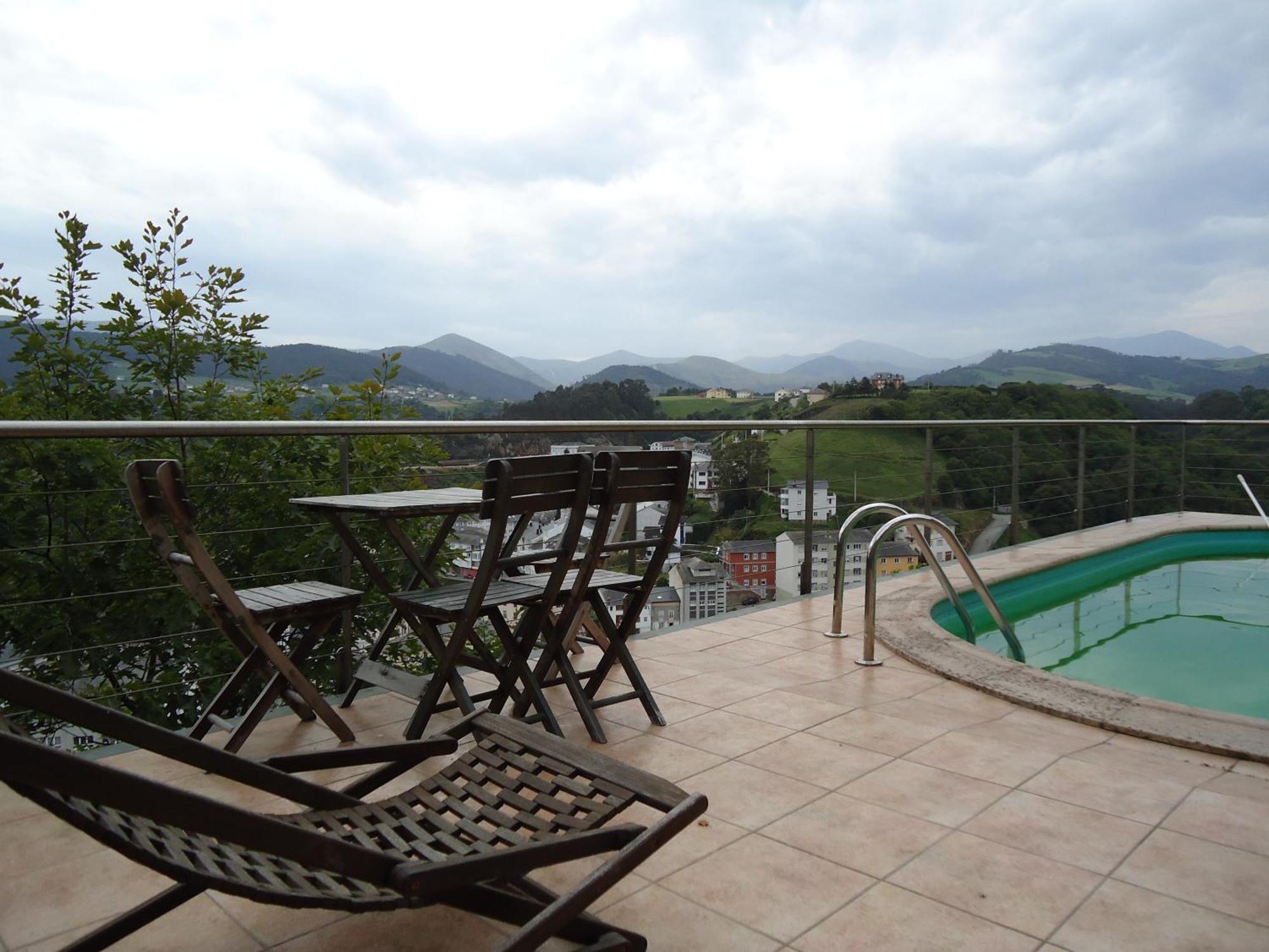 Casona El Gurugu Otel Luarca Dış mekan fotoğraf