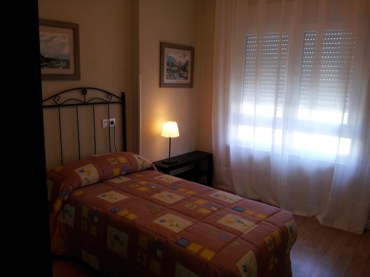 Casona El Gurugu Otel Luarca Oda fotoğraf